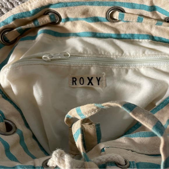 Roxy Blue and White Stripped Beach Bag - Picture 3 of 4